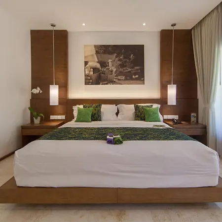 Legian Beach Hotel Exterior foto