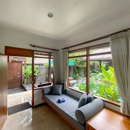 Legian Beach Hotel Exterior foto