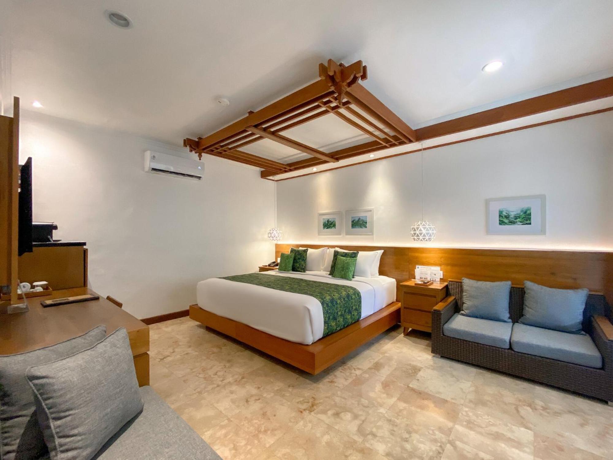 Legian Beach Hotel Hotel